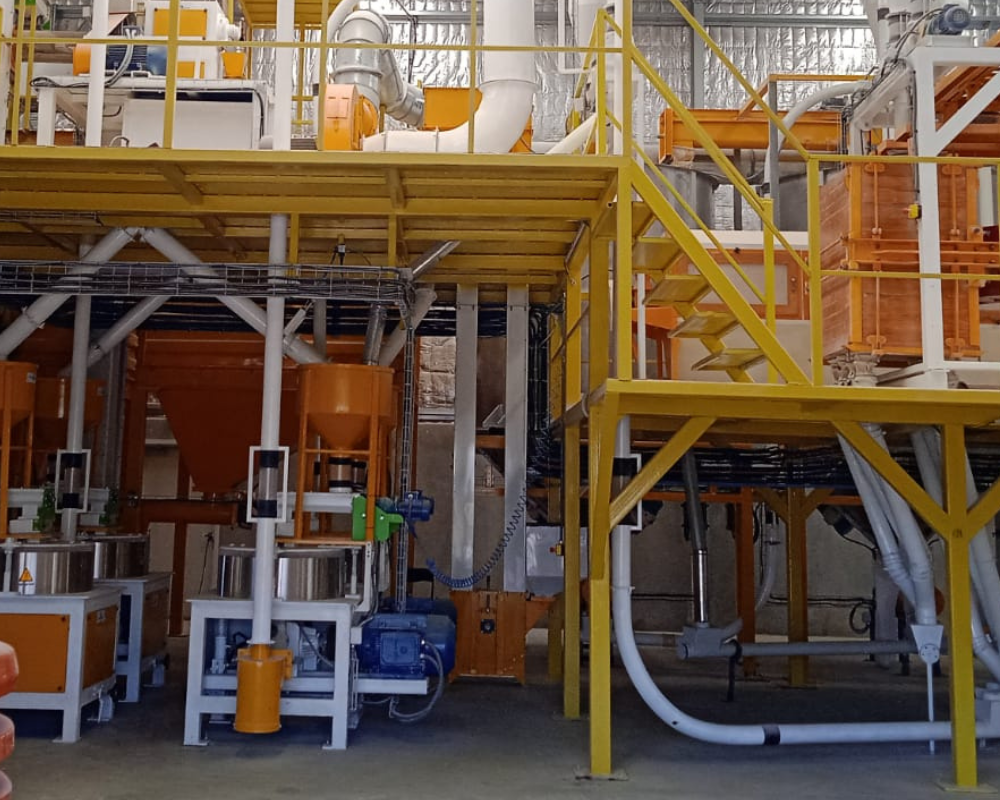 40 TPD Plant, 4 Wonder mills