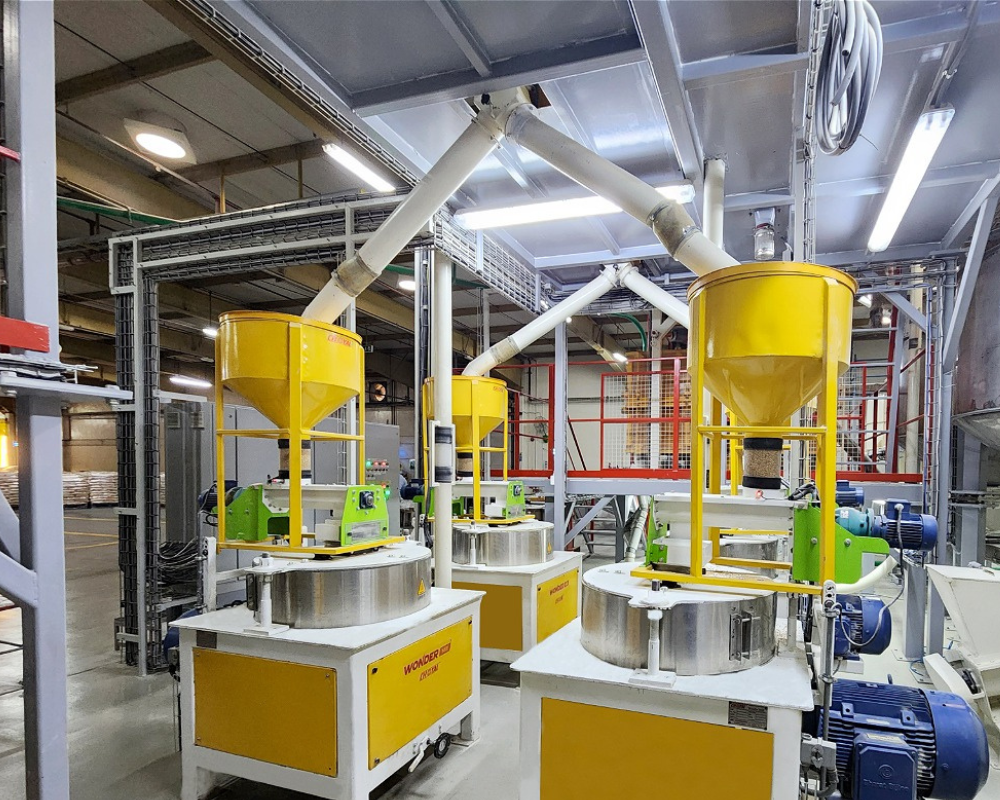 40 TPD Plant, 4 Wonder mills